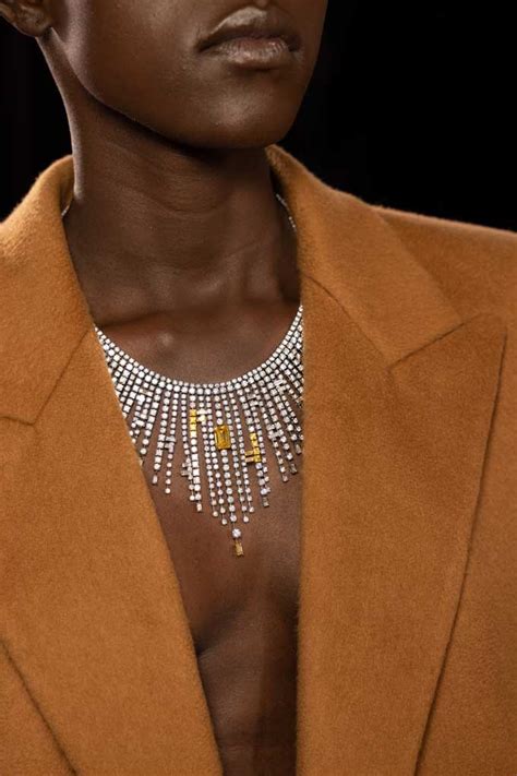 fendi tussenjas|fendi jewellery.